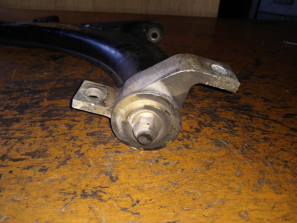 рычаг Subaru Forester