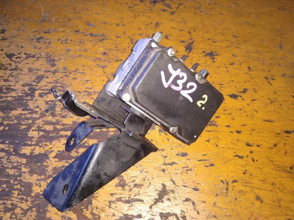 блок abs Nissan Teana