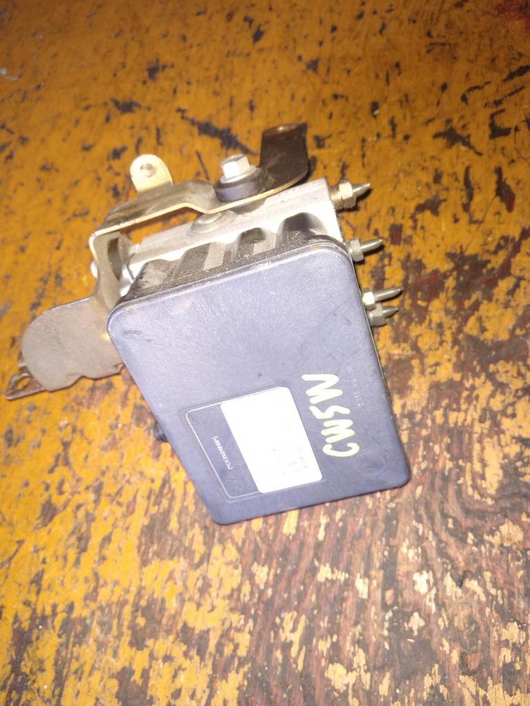 блок abs Mitsubishi Outlander