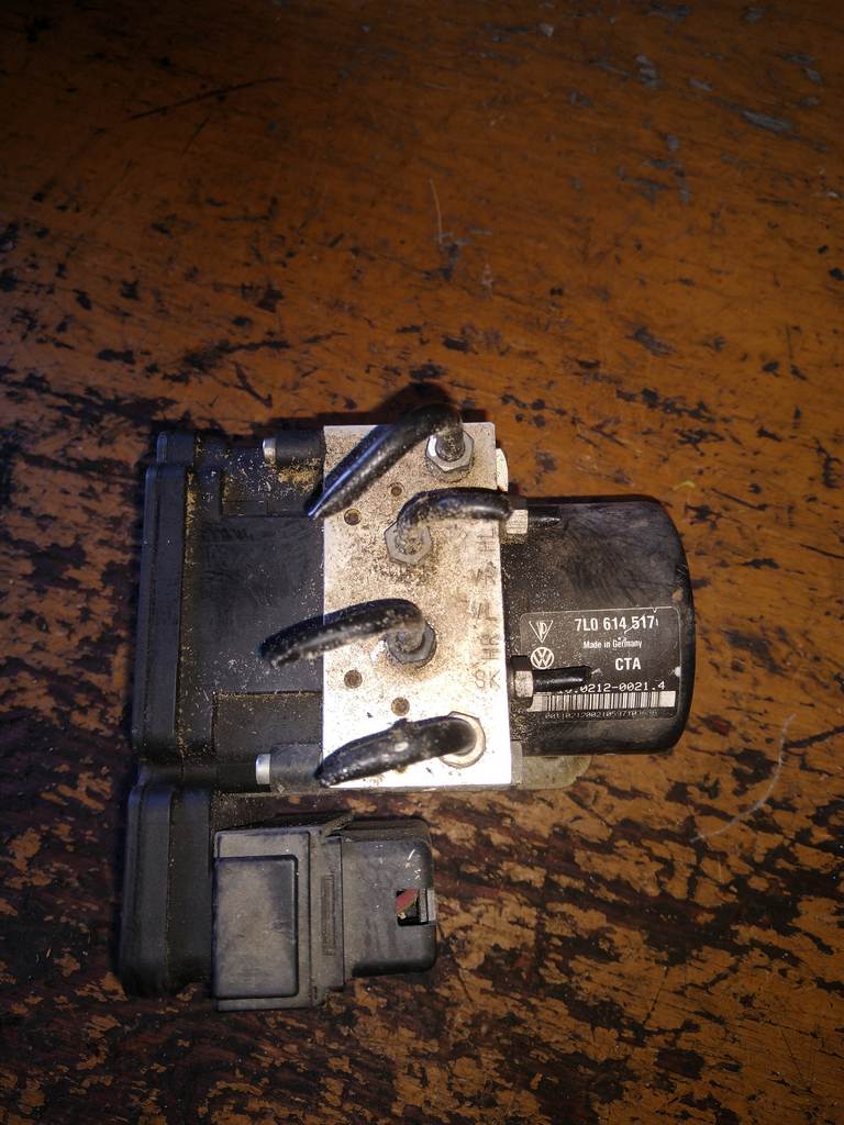 блок abs Volkswagen Touareg