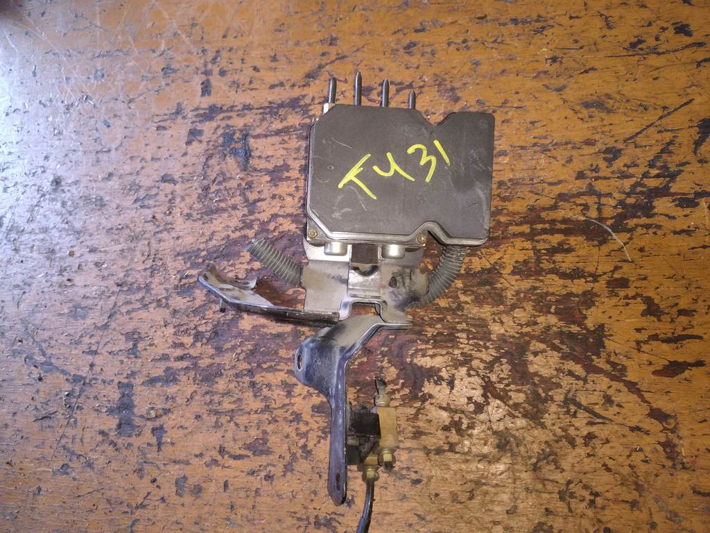 блок abs Nissan Presage