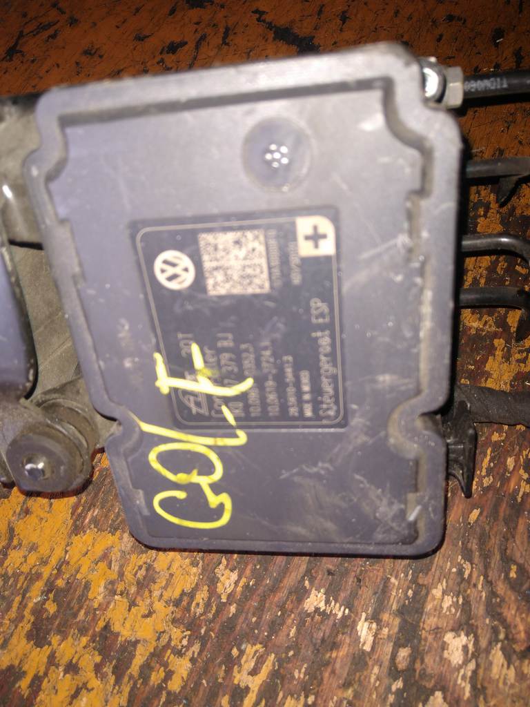 блок abs Volkswagen Golf