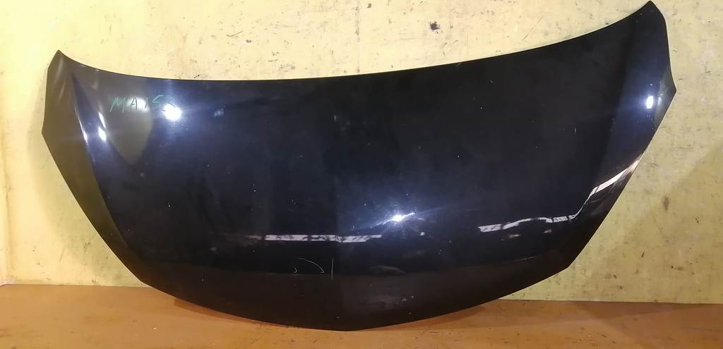 капот Suzuki Solio