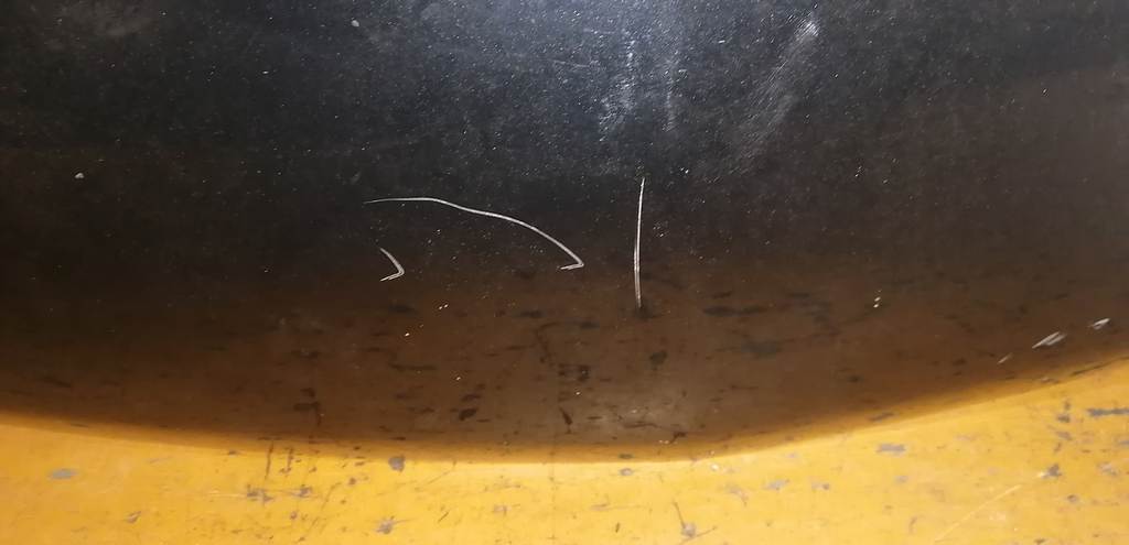 капот Suzuki Solio