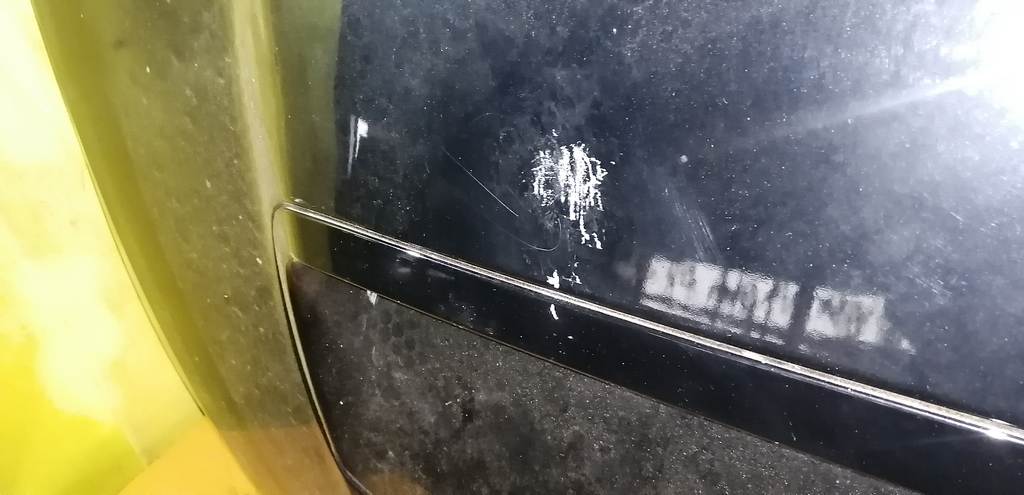 капот Subaru Impreza