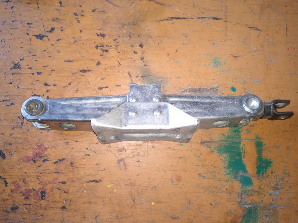 домкрат Honda Freed