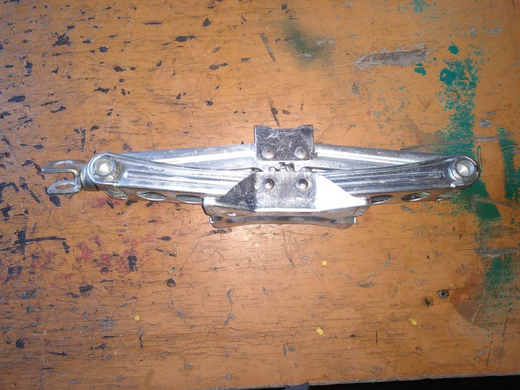 домкрат Honda Freed