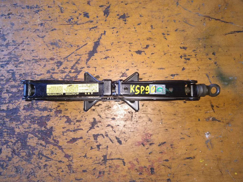 домкрат Toyota Vitz