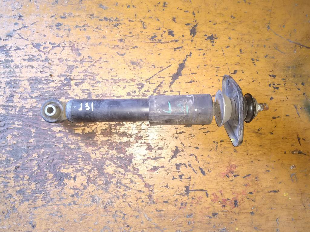 амортизатор Nissan Teana