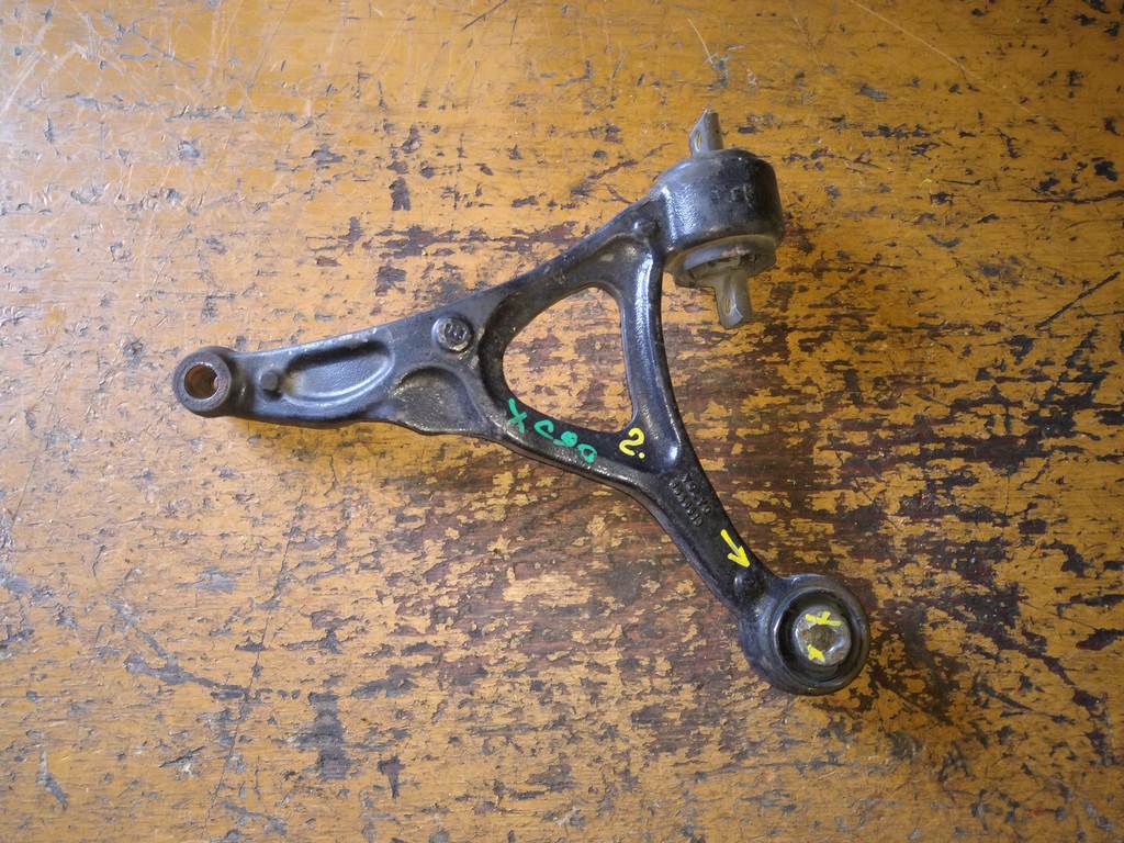 рычаг Volvo XC90