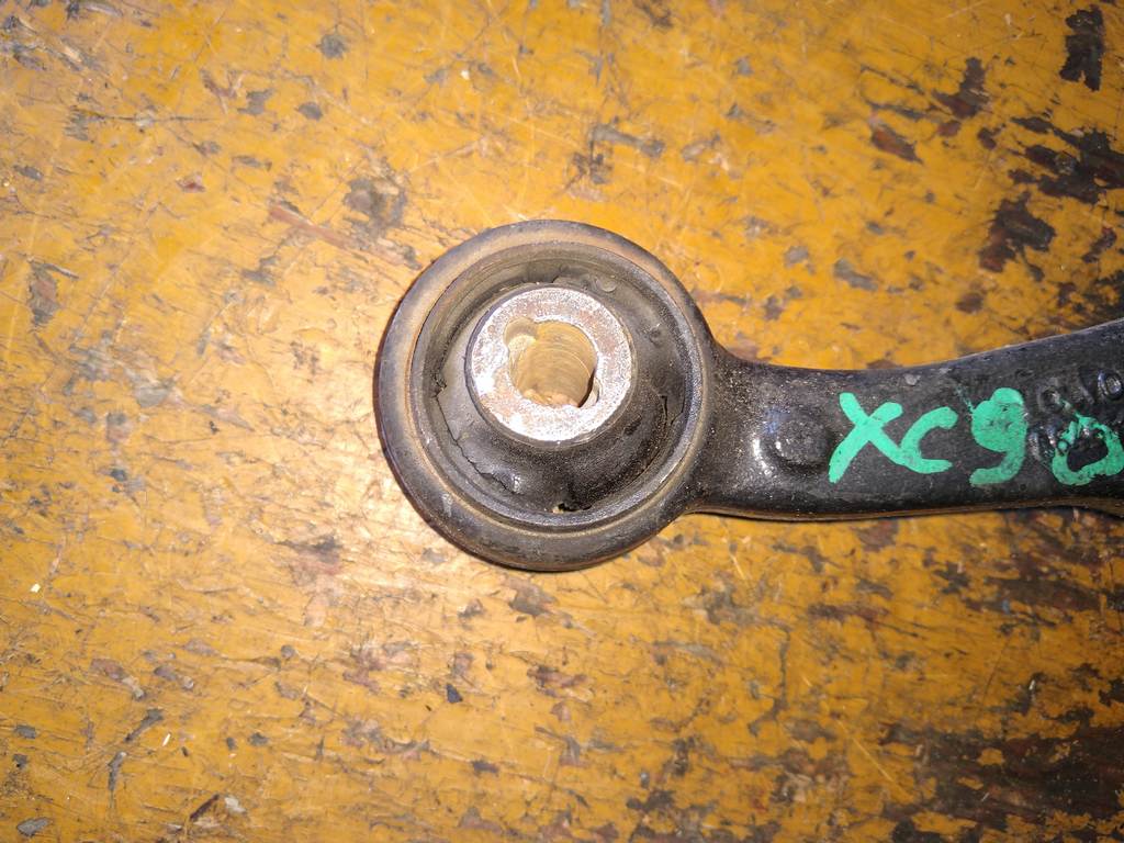рычаг Volvo XC90