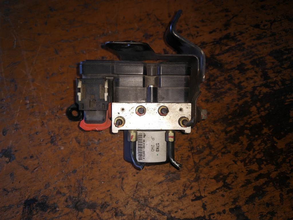 блок abs Suzuki Swift