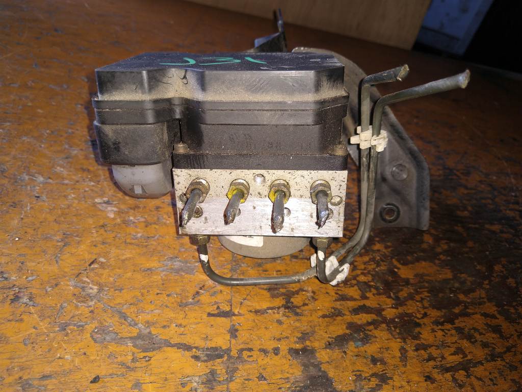 блок abs Nissan Teana