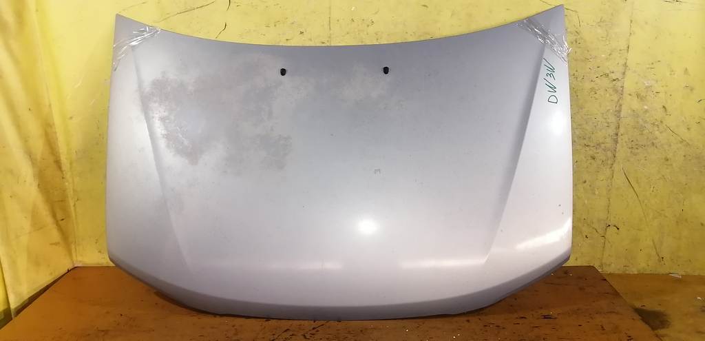 капот Mazda Demio