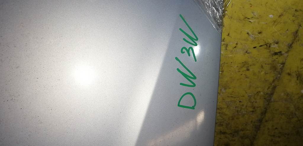 капот Mazda Demio