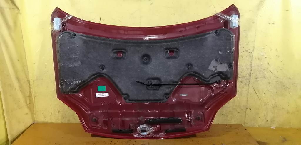 капот Nissan X-Trail