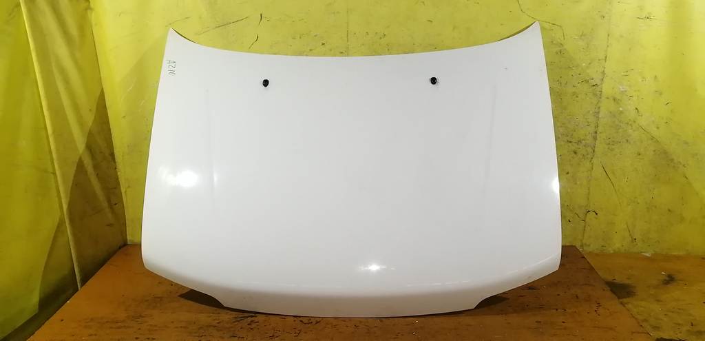 капот Nissan Cube