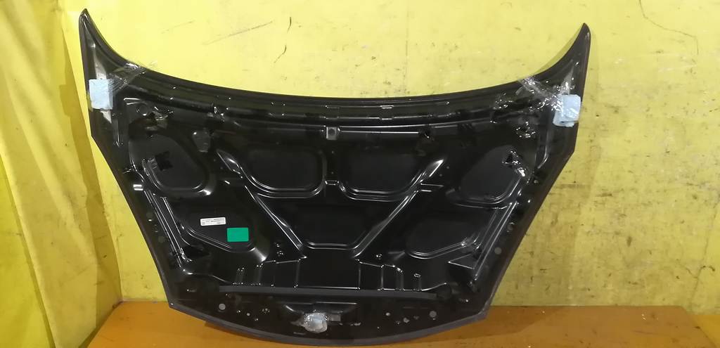 капот Nissan Note