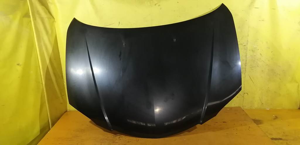 капот Mazda Axela