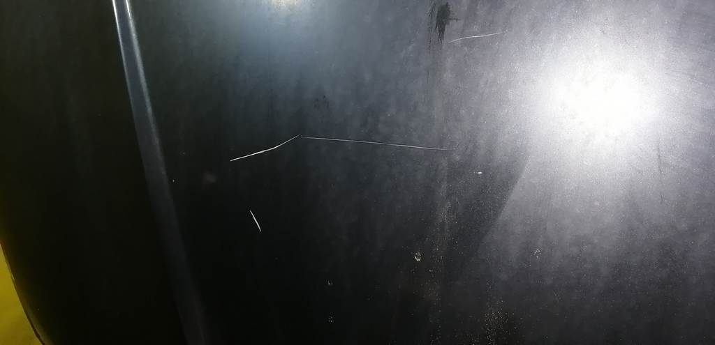 капот Mazda Axela