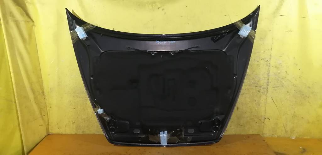 капот Volvo S40