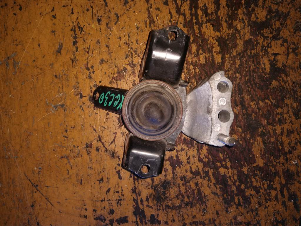 подушка двигателя Toyota Passo