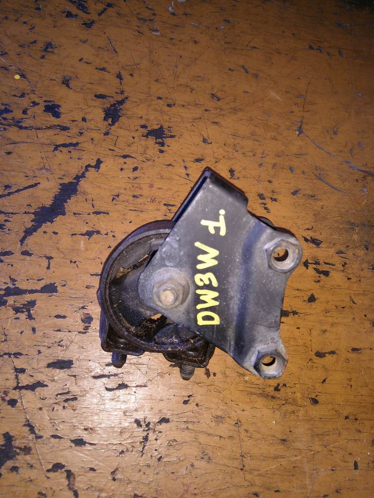 подушка двигателя Mazda Demio