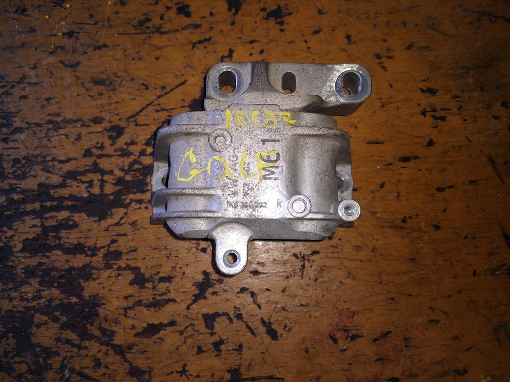 подушка двигателя Volkswagen Golf