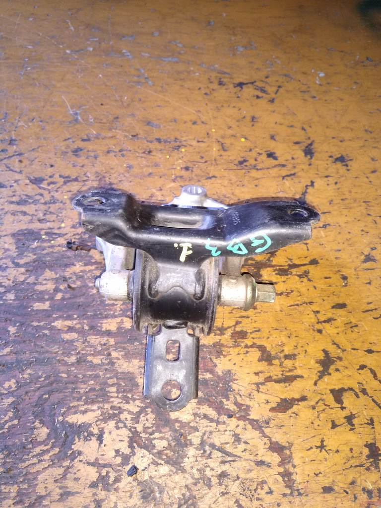 подушка двигателя Honda Freed