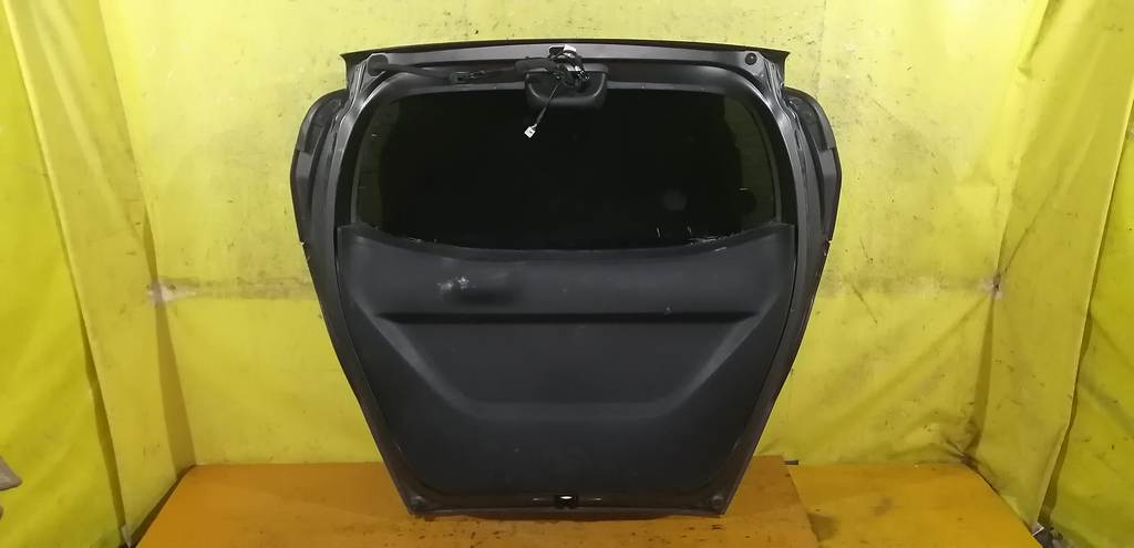 дверь 5-я Honda Freed