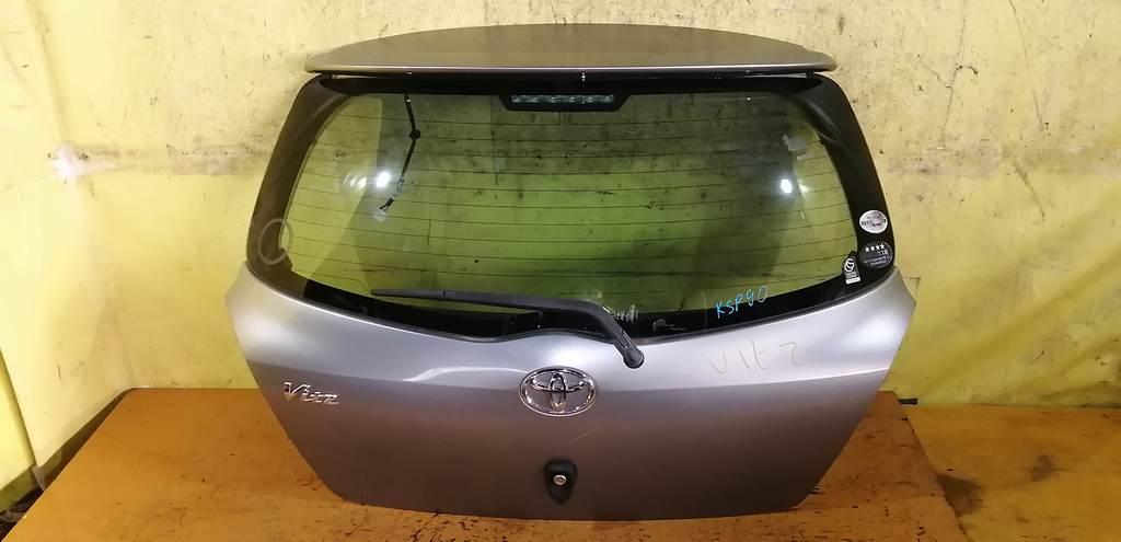 дверь 5-я Toyota Vitz