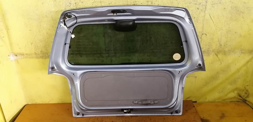 дверь 5-я Mazda Demio