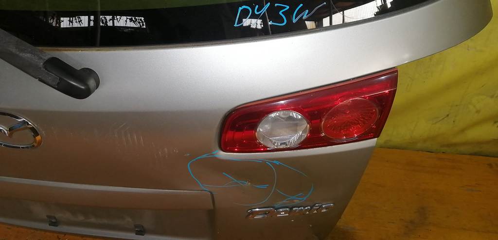 дверь 5-я Mazda Demio