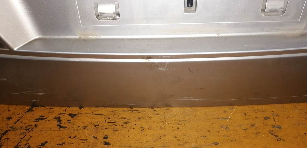 дверь 5-я Nissan Presage