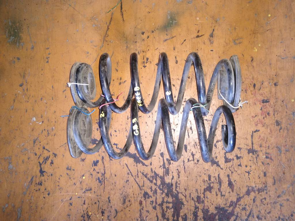 пружина Honda Freed