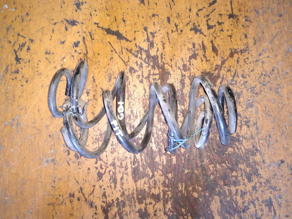 пружина Honda Fit