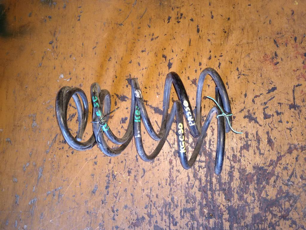 пружина Toyota Passo