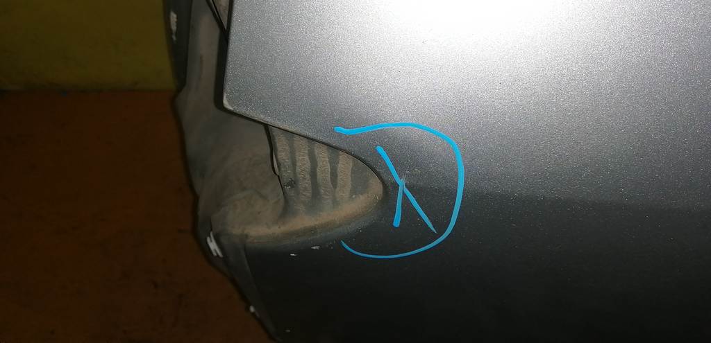 крыло Mazda Demio