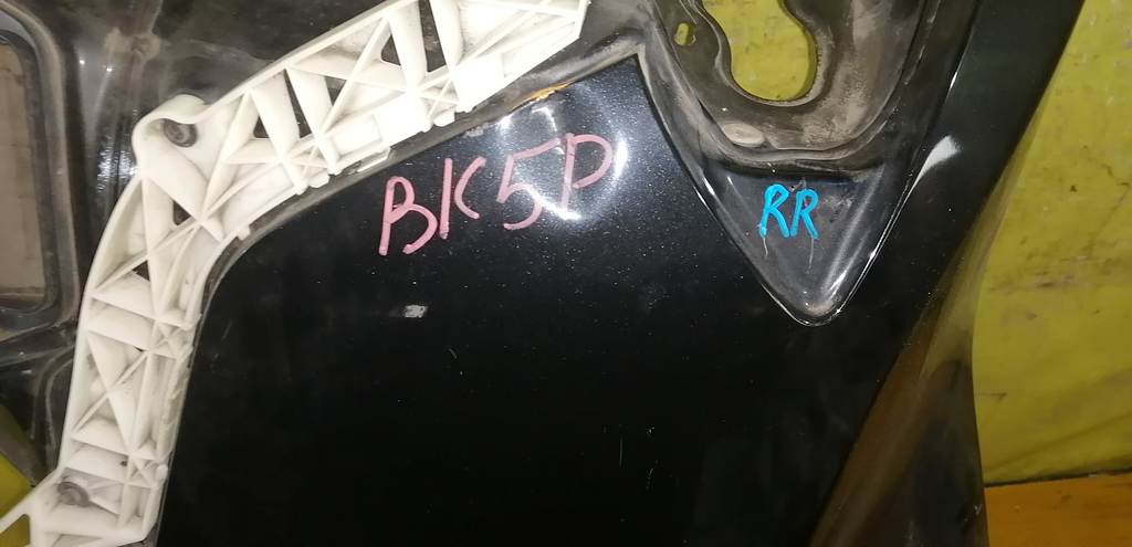 крыло Mazda Axela