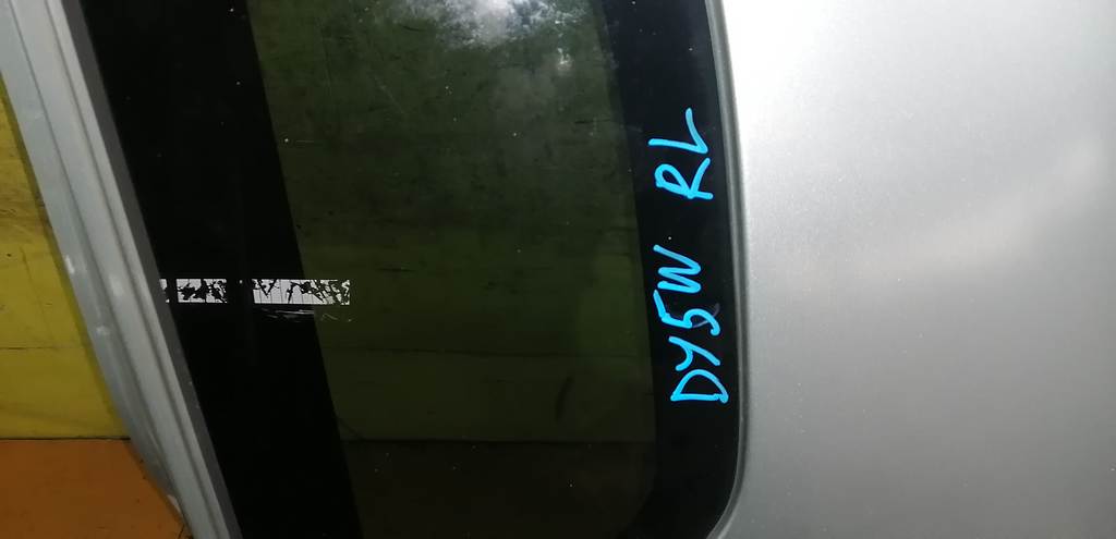 крыло Mazda Demio