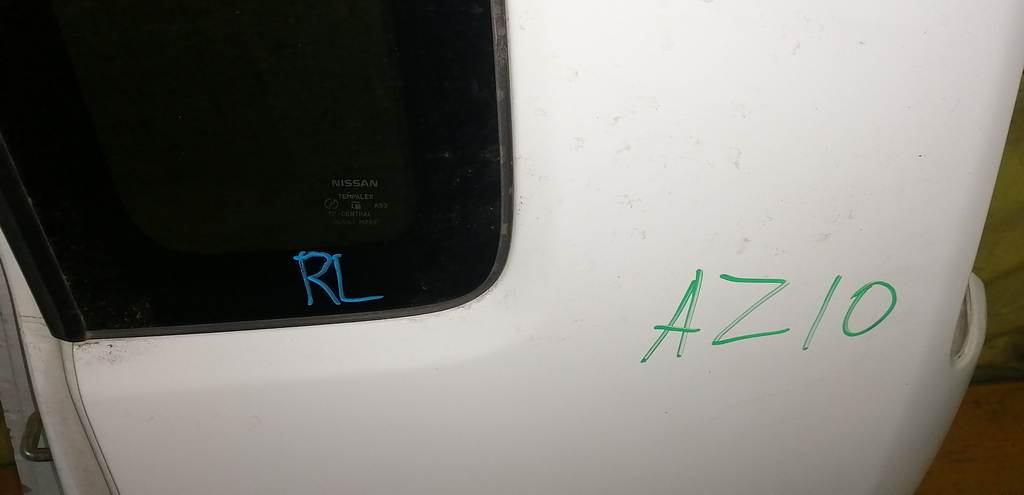 крыло Nissan Cube