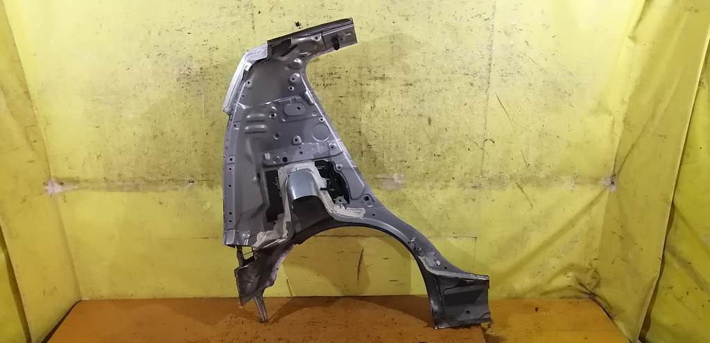 крыло Toyota Passo