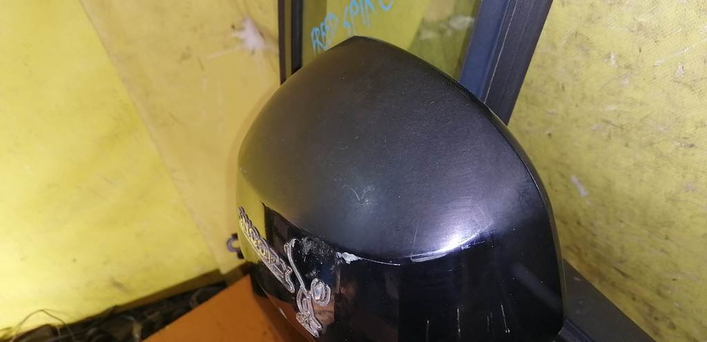 зеркало Honda Freed Spike