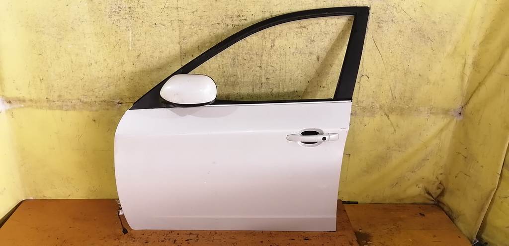 дверь Subaru Impreza