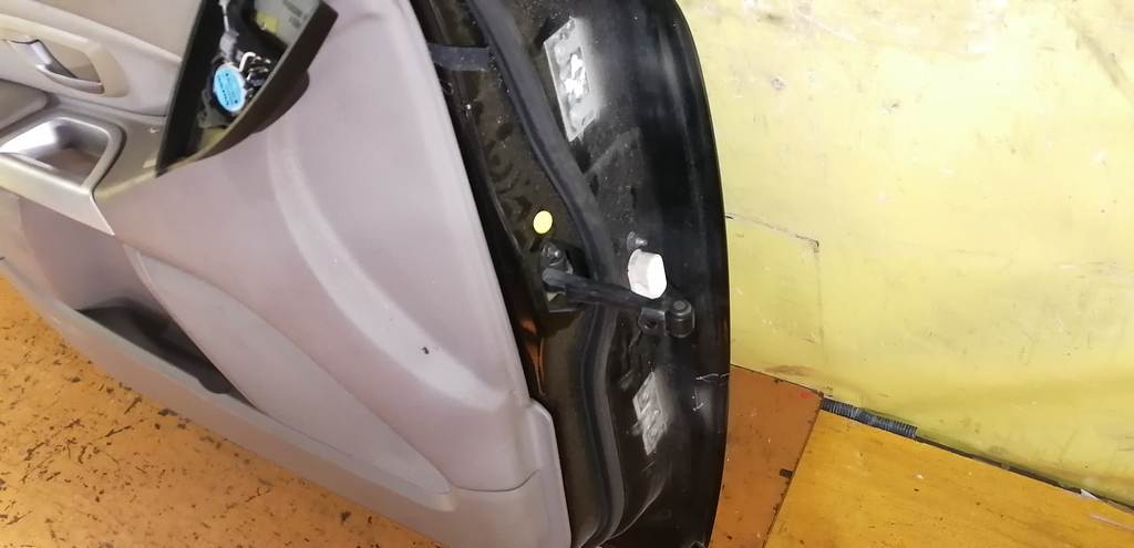 дверь Volvo XC90