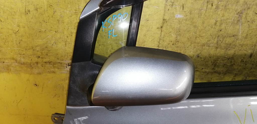 зеркало Toyota Vitz