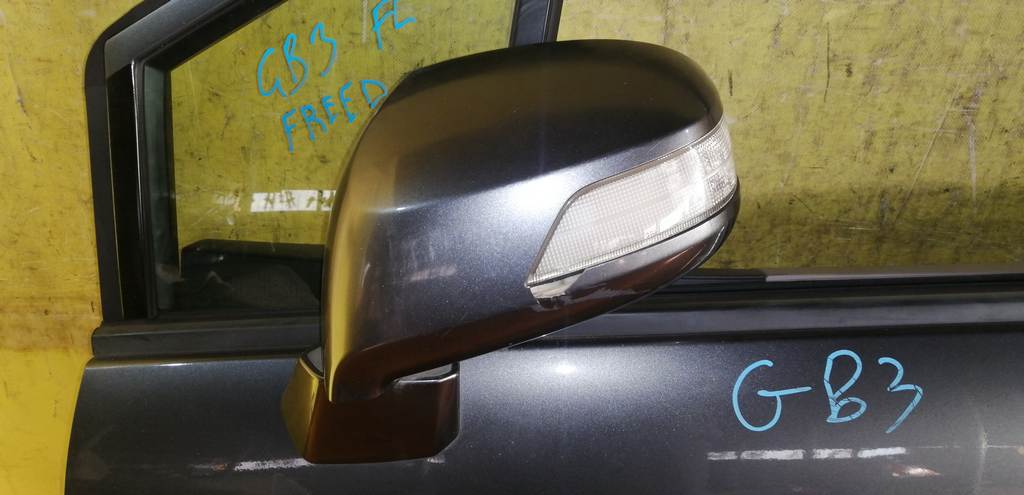 зеркало Honda Freed