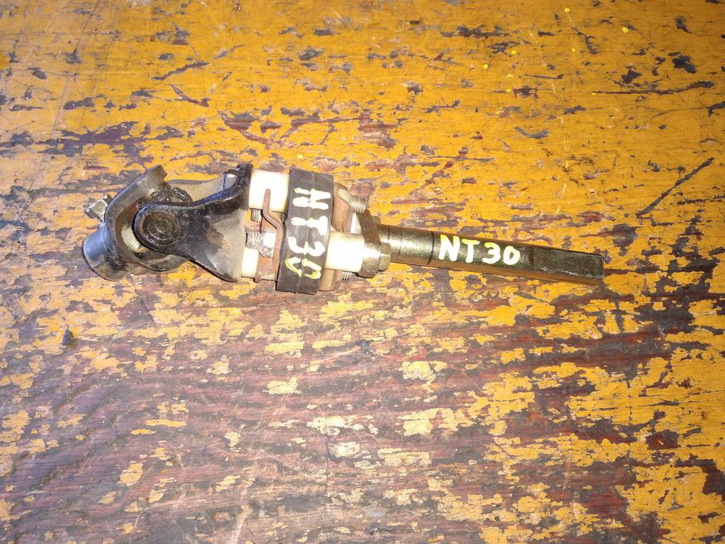 карданчик рулевой Nissan X-Trail