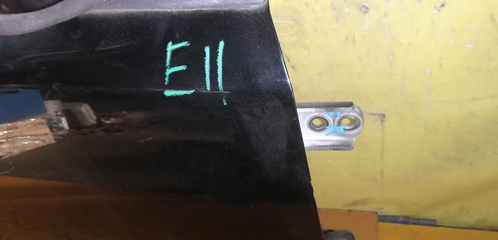 дверь Nissan Note