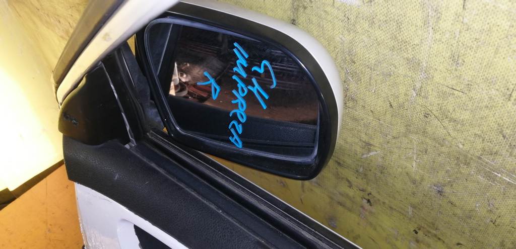 зеркало Subaru Impreza